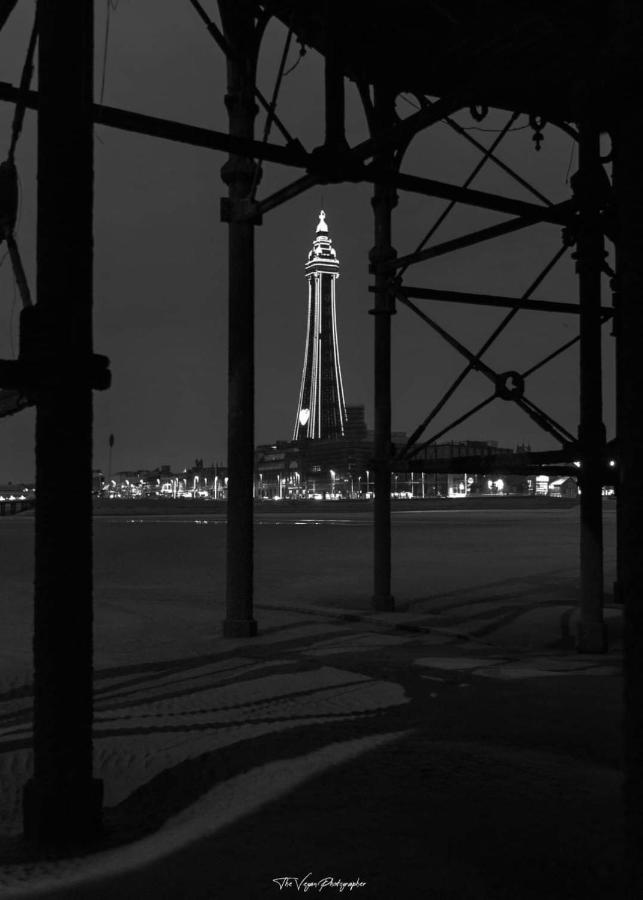 The Rhyl Bed and Breakfast Blackpool Eksteriør billede