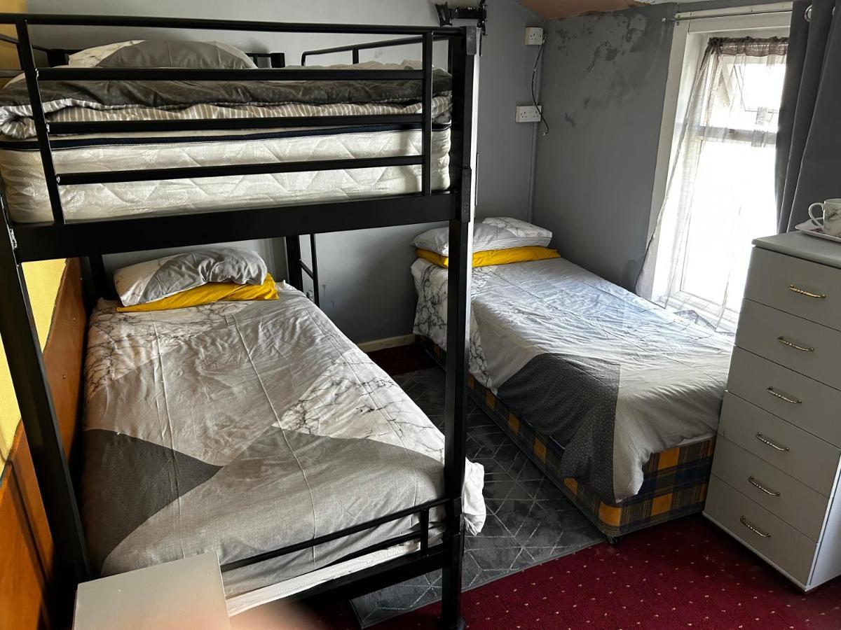 The Rhyl Bed and Breakfast Blackpool Eksteriør billede