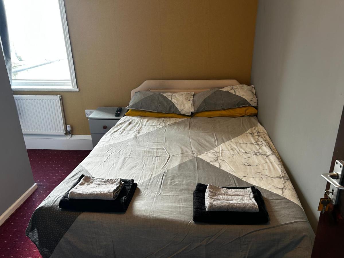 The Rhyl Bed and Breakfast Blackpool Eksteriør billede